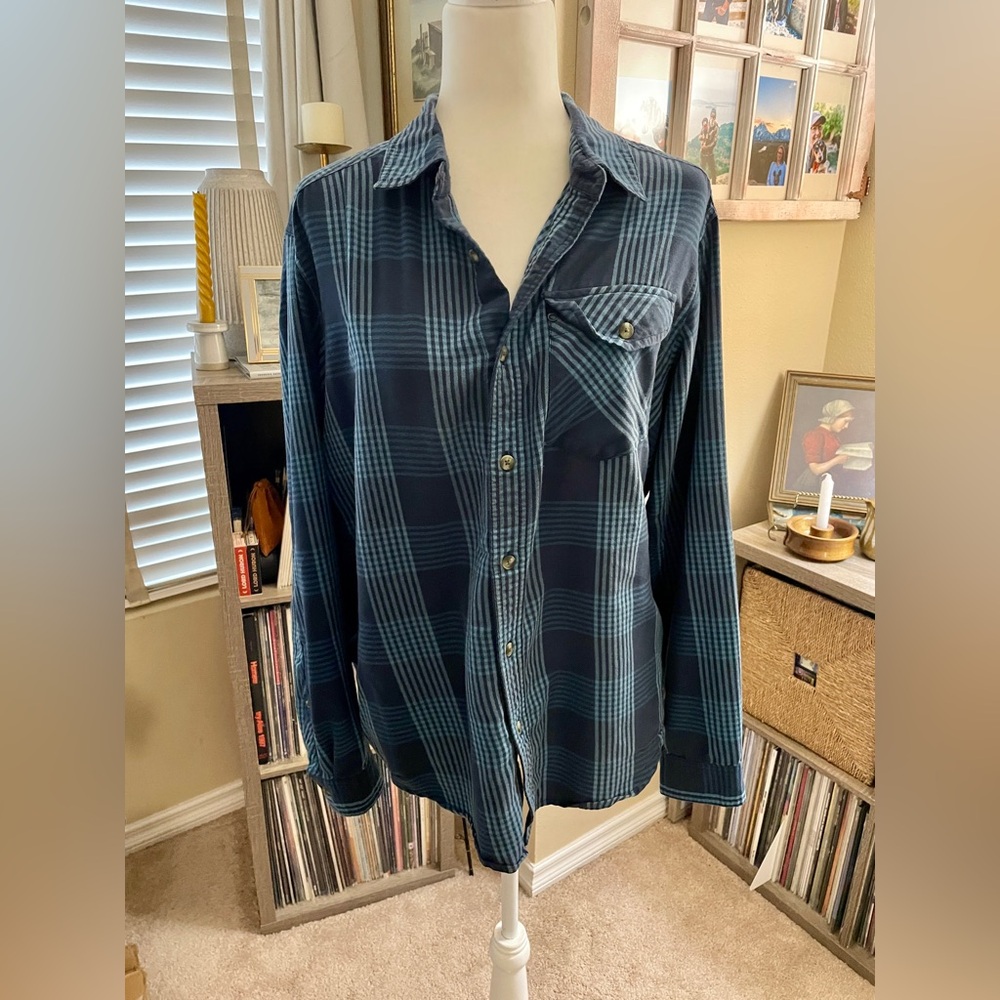 Men’s Large Exofficio Blue Plaid Okanagan Flannel Button Down Long Sleeve Shirt